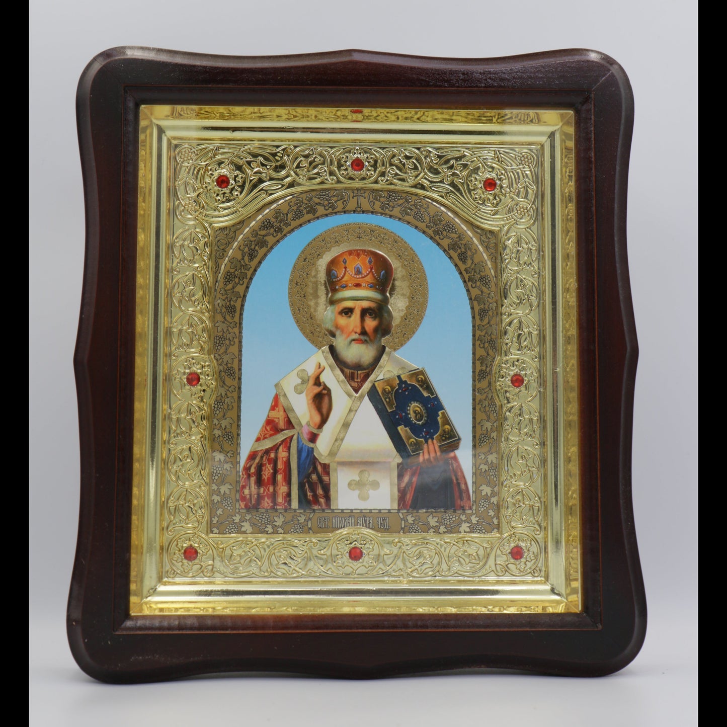 Икона на св. Николай Чудотворец в дървен фигурен киот под стъкло, 26 × 29 см