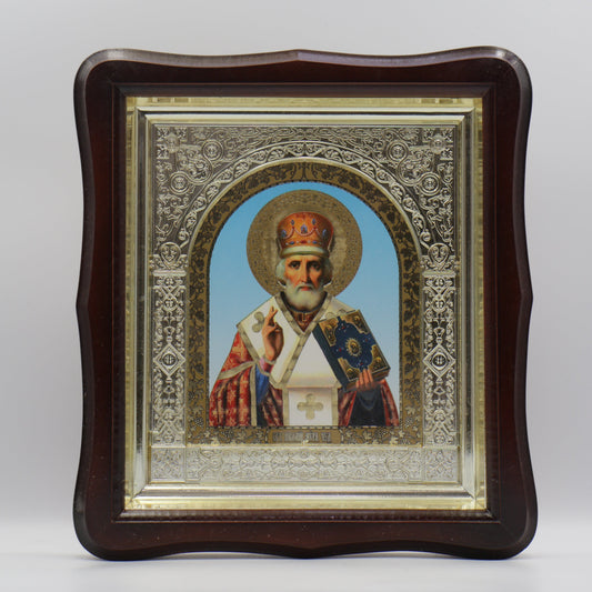Икона на св. Николай Чудотворец в дървен фигурен киот под стъкло, 26 × 29 см
