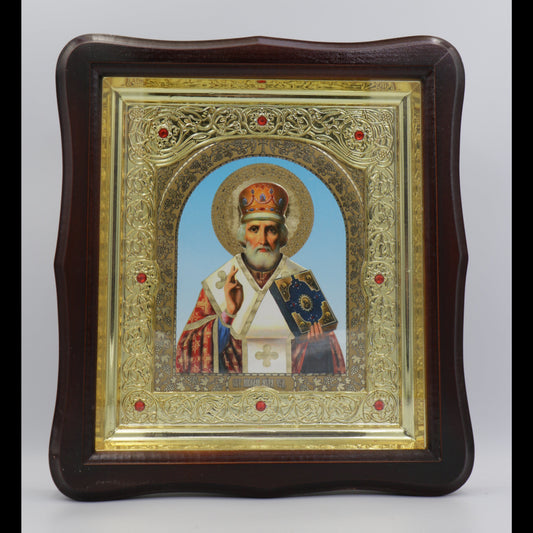 Икона на св. Николай Чудотворец в дървен фигурен киот под стъкло, 26 × 29 см