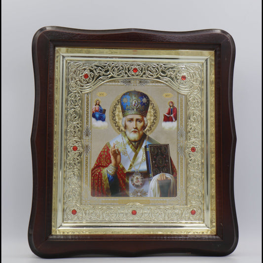 Икона на св. Николай Чудотворец в дървен фигурен киот под стъкло, 26 × 29 см