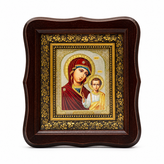 Икона на Казанската Божия Майка в дървен фигурен киот под стъкло, 21 × 19,5 см